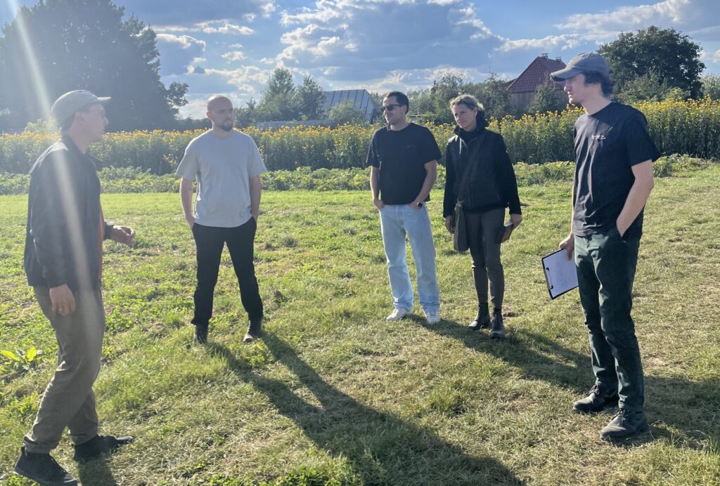 Lebendiger Landbau scaled[1]